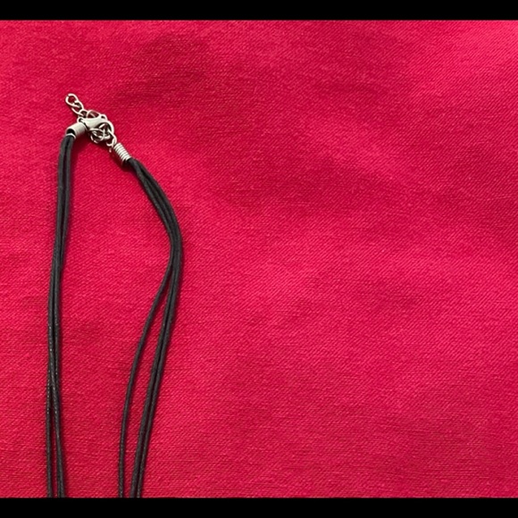 Glass heart-shaped pendant necklace - Picture 6 of 7